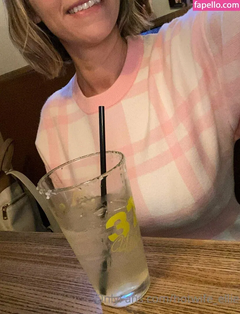 Hotwife_ellie Onlyfans Photo Gallery 