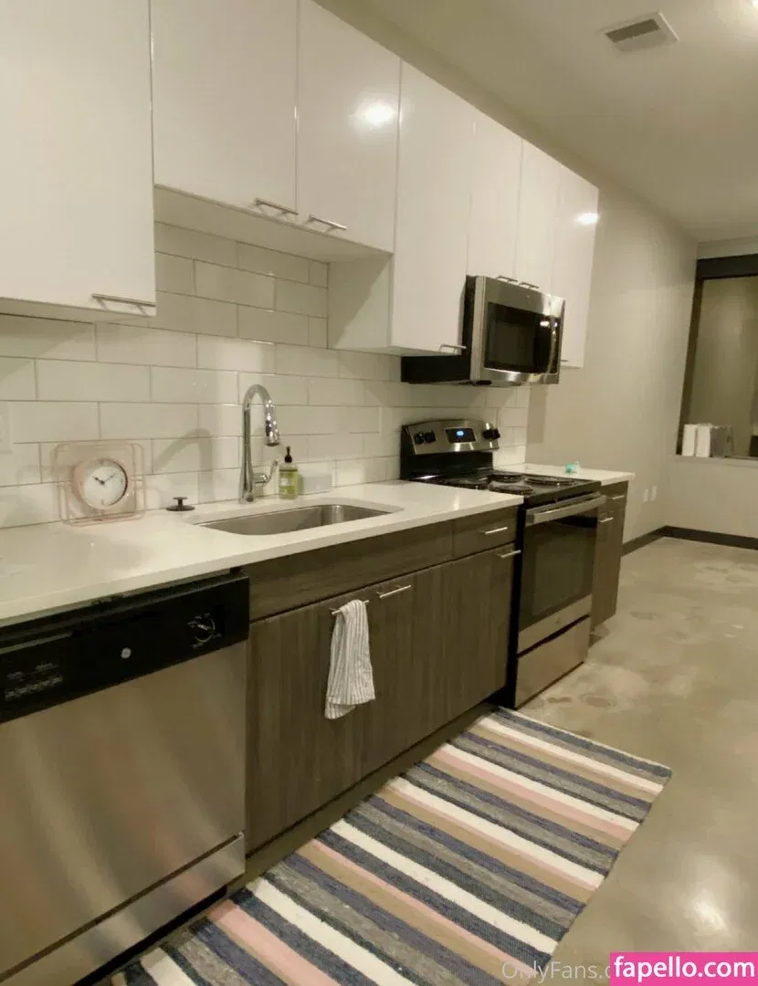 Hotwife_ellie Onlyfans Photo Gallery 