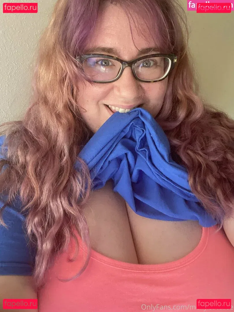 mollyisatease Onlyfans Photo Gallery 