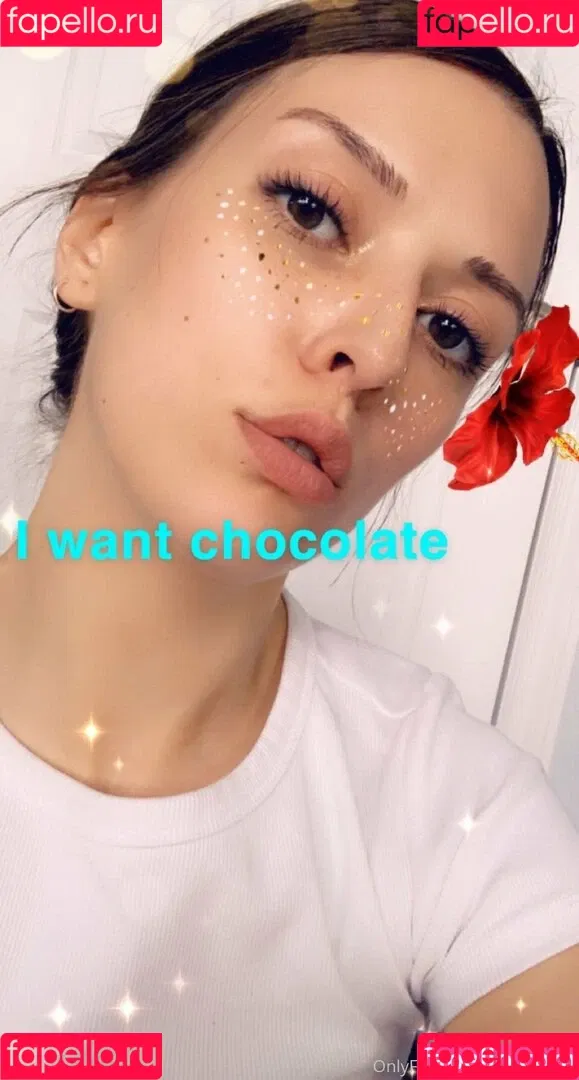 realcanadaali Onlyfans Photo Gallery 