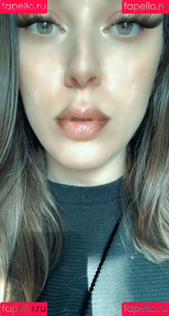 realcanadaali Onlyfans Photo Gallery 