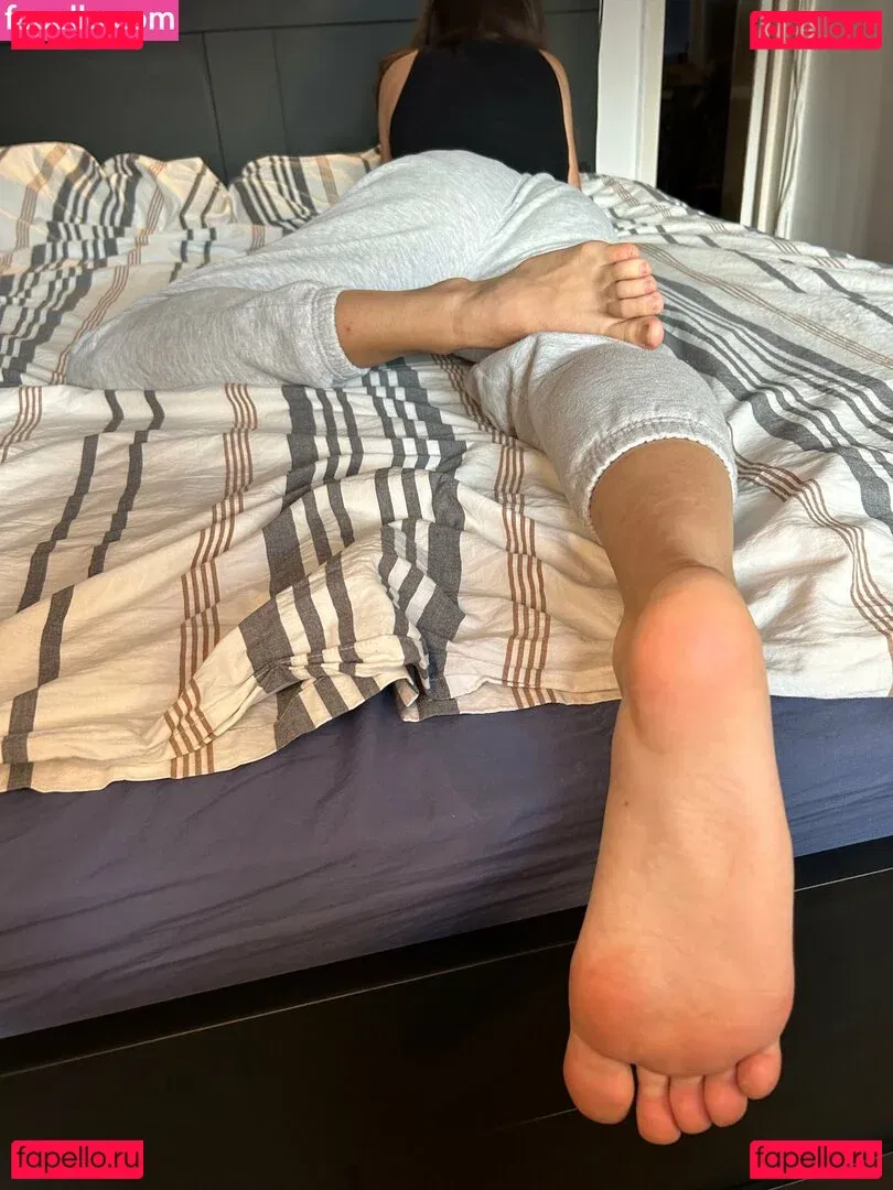 aimeefeetxx Onlyfans Photo Gallery 