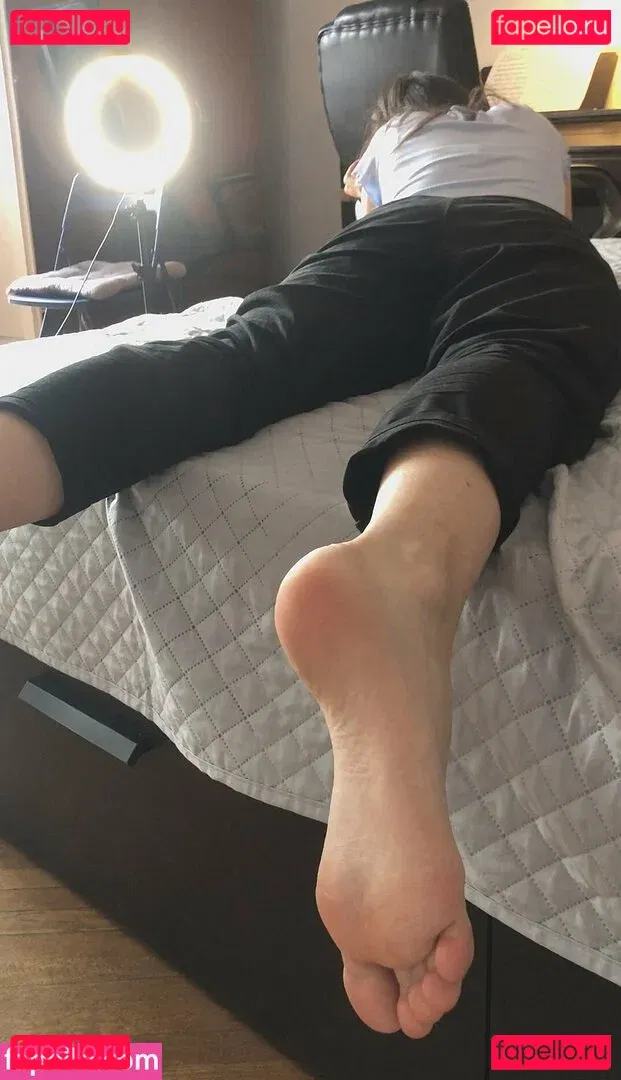 aimeefeetxx Onlyfans Photo Gallery 