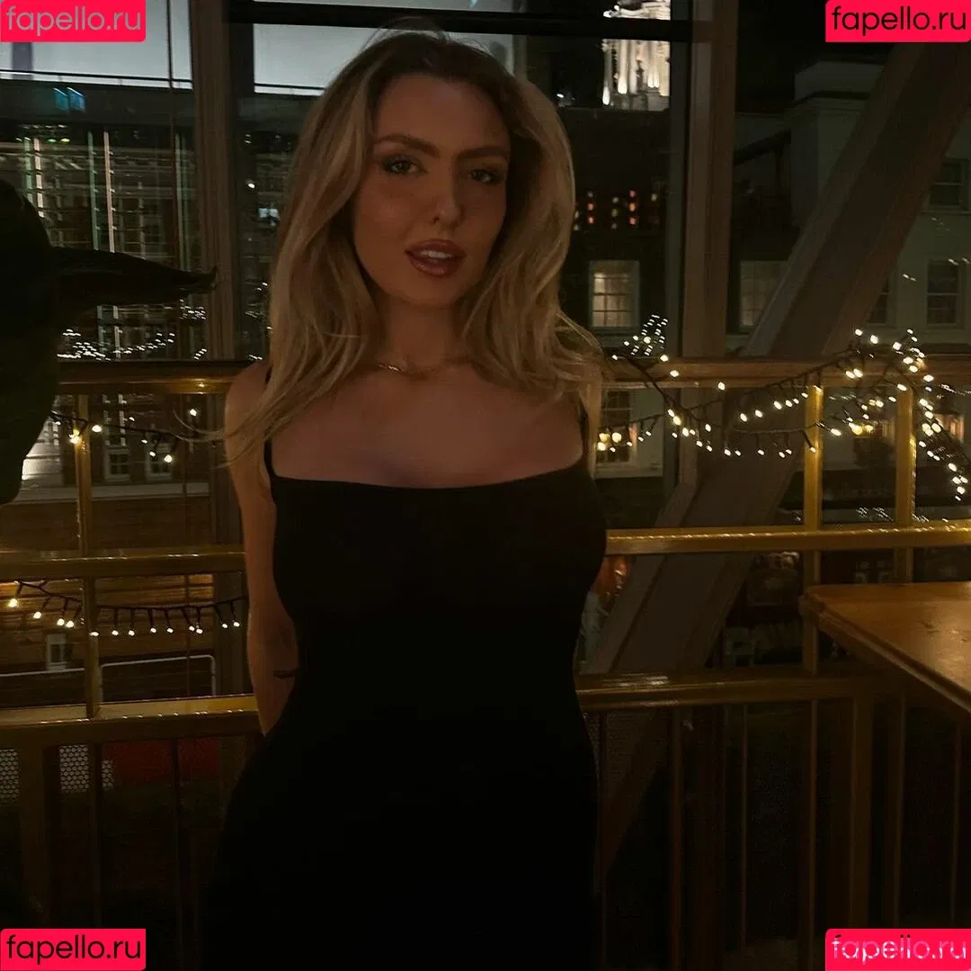 MillieT25 Onlyfans Photo Gallery 