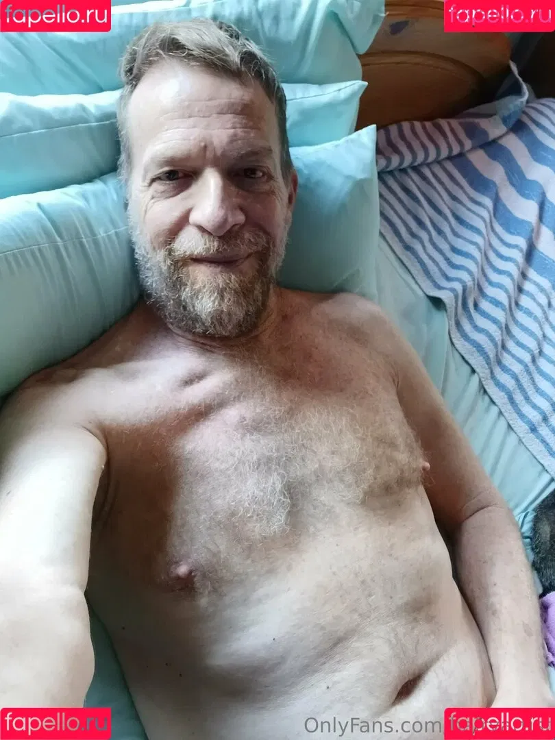 hairyartist Onlyfans Photo Gallery 