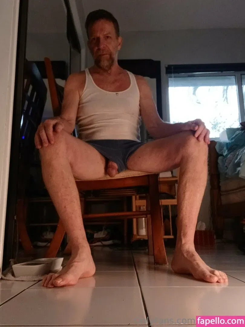 hairyartist Onlyfans Photo Gallery 