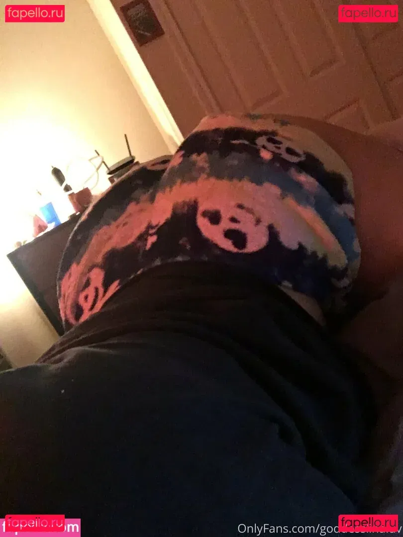 goddesslinaluv Onlyfans Photo Gallery 