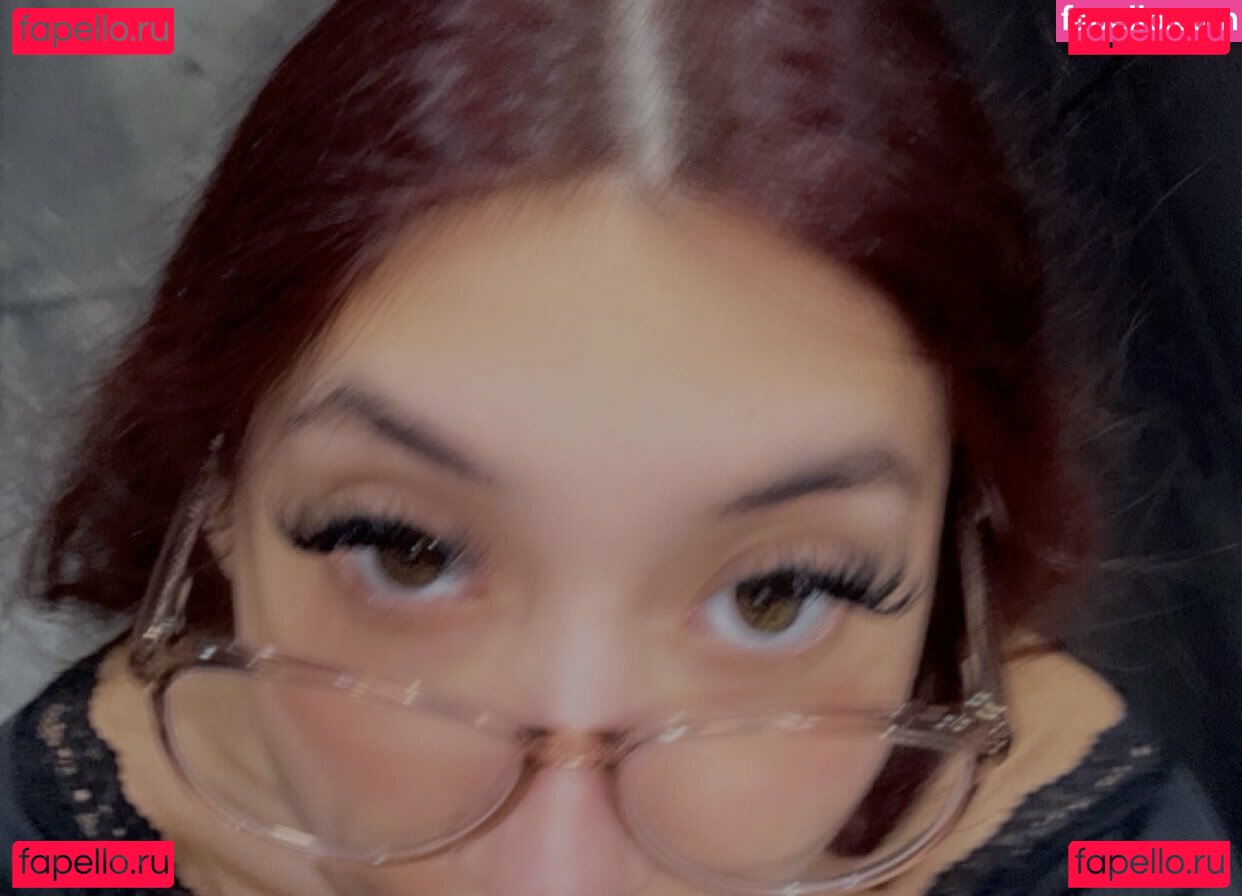 Sluuttyallyy Nude Onlyfans Photo 23