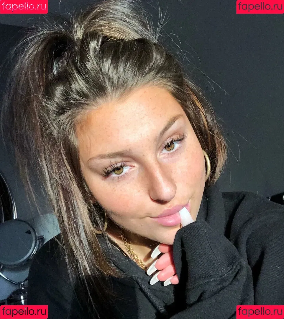 Abbey Wilson Onlyfans Photo Gallery 