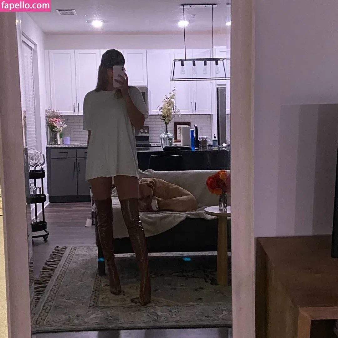 Abbey Wilson Onlyfans Photo Gallery 