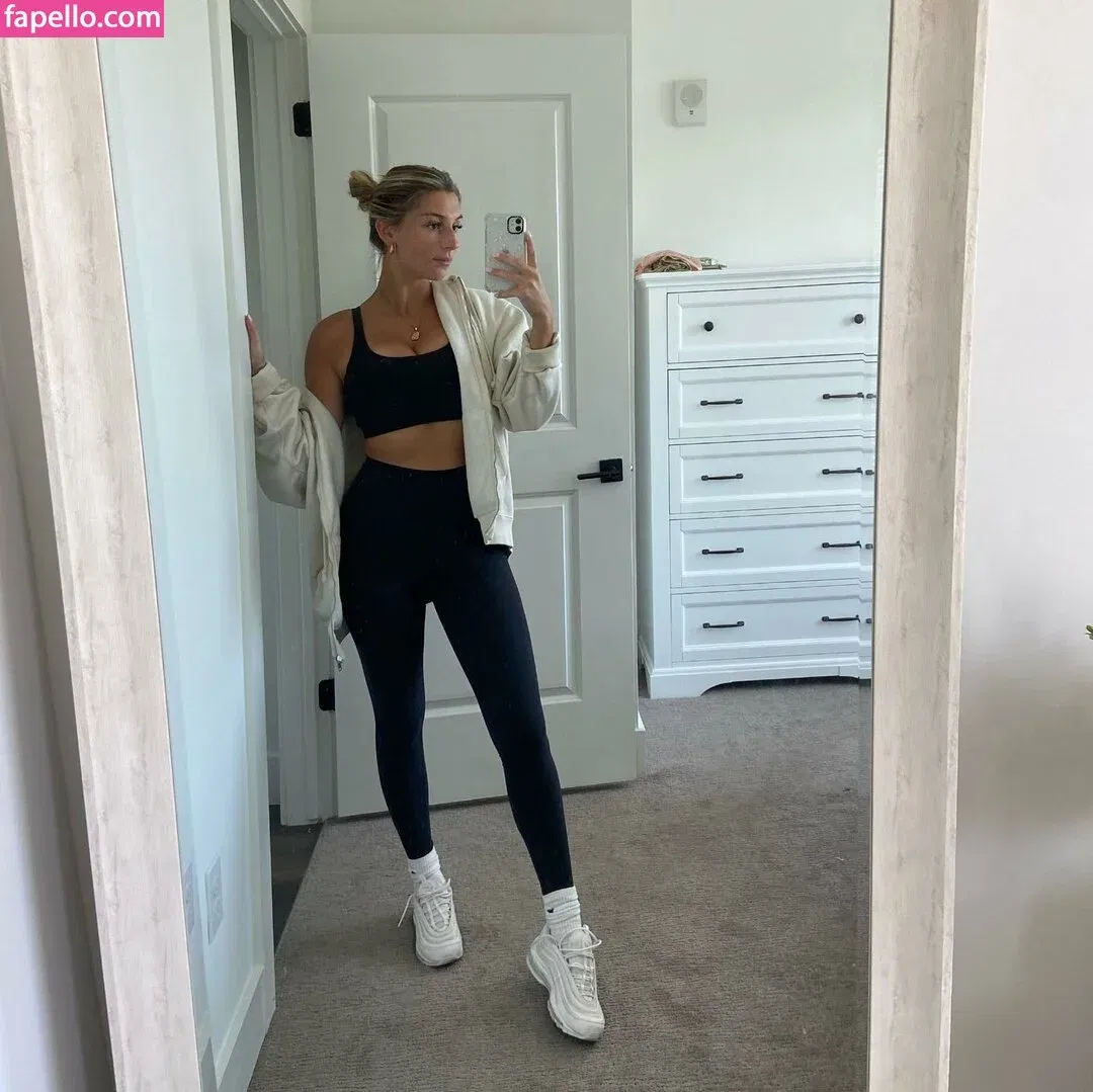 Abbey Wilson Onlyfans Photo Gallery 