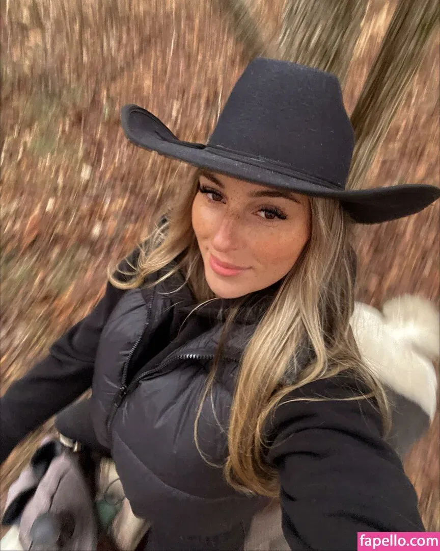 Abbey Wilson Onlyfans Photo Gallery 