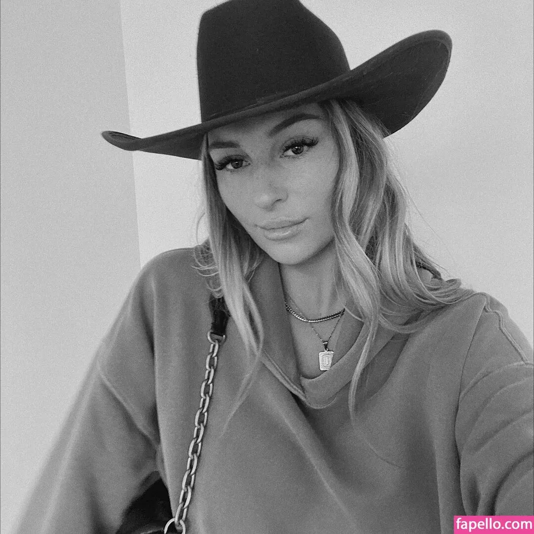 Abbey Wilson Onlyfans Photo Gallery 