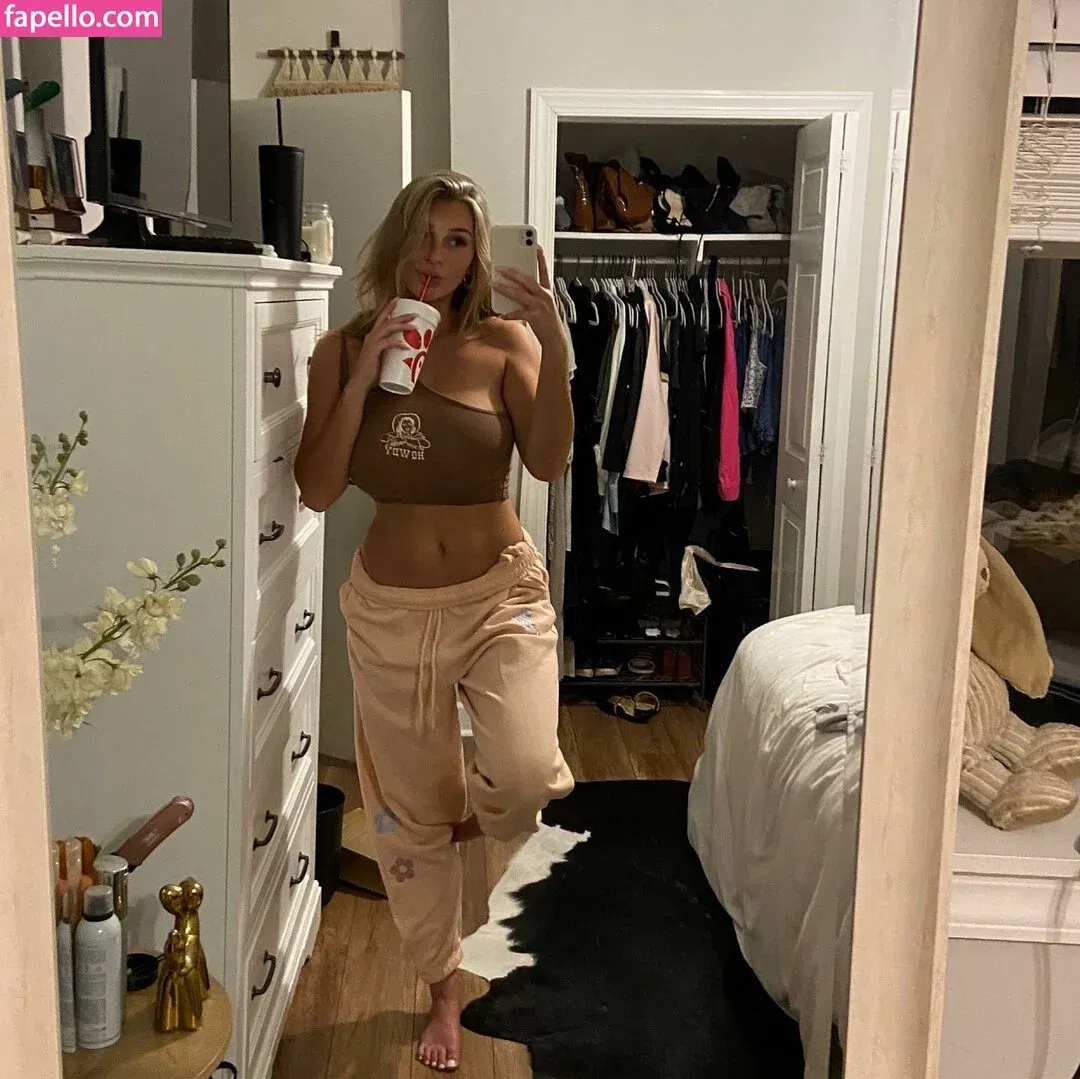 Abbey Wilson Onlyfans Photo Gallery 