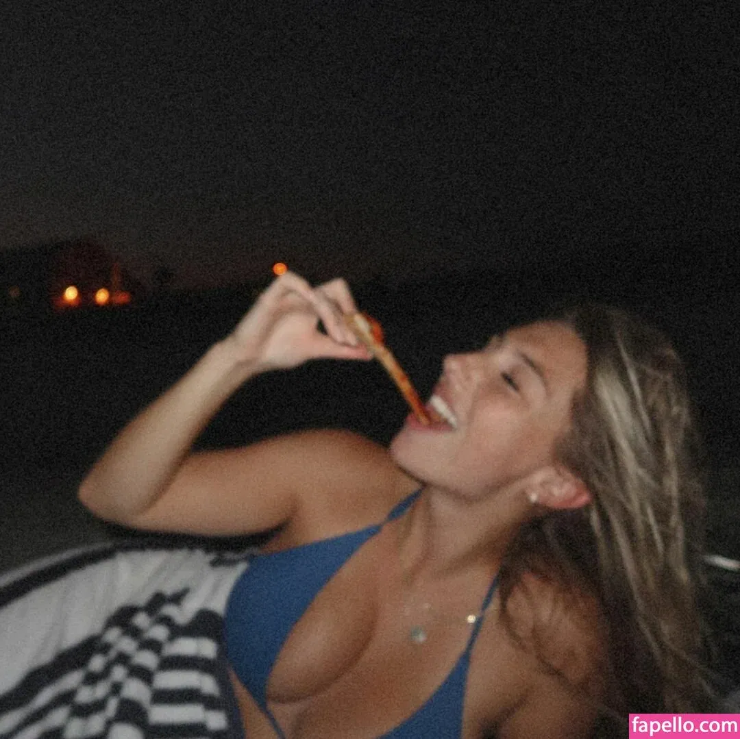 Abbey Wilson Onlyfans Photo Gallery 