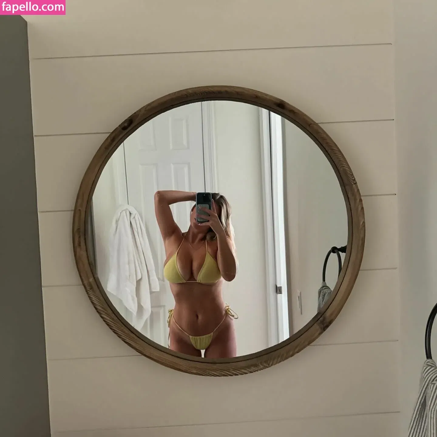 Abbey Wilson Onlyfans Photo Gallery 