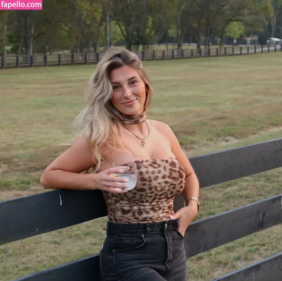 Abbey Wilson Onlyfans Photo Gallery 