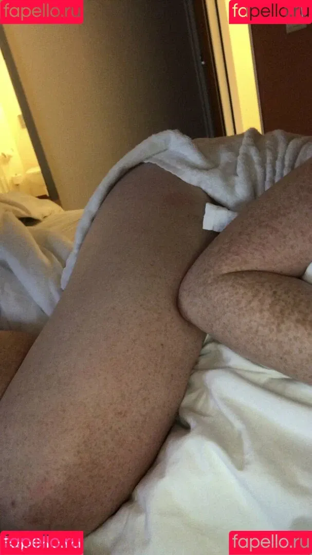Bustyredheadmilf Onlyfans Photo Gallery 