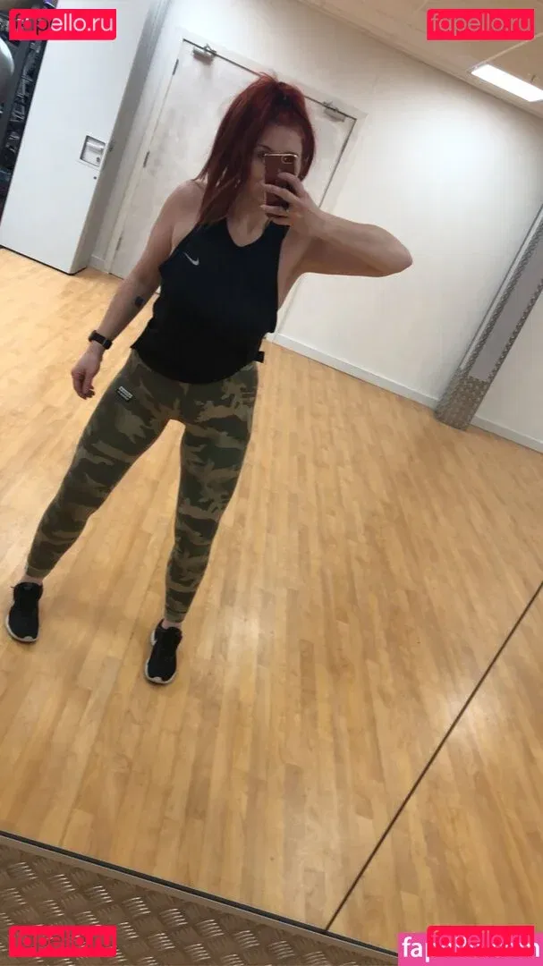 Bustyredheadmilf Onlyfans Photo Gallery 