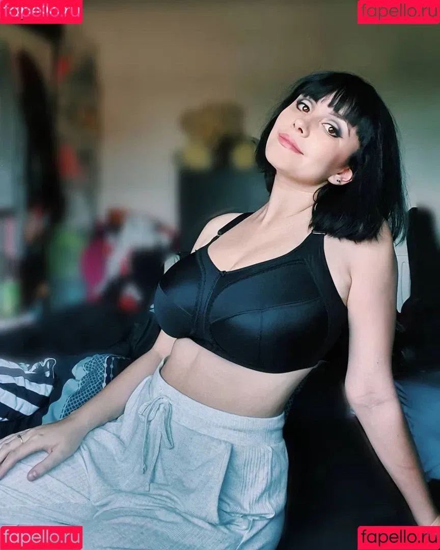 Soheila Clifford Onlyfans Photo Gallery 