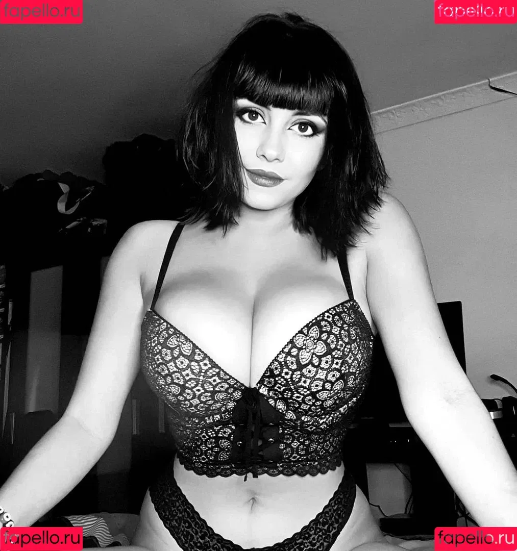 Soheila Clifford Onlyfans Photo Gallery 