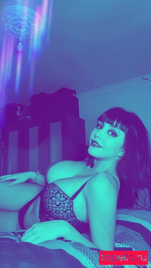 Soheila Clifford Onlyfans Photo Gallery 