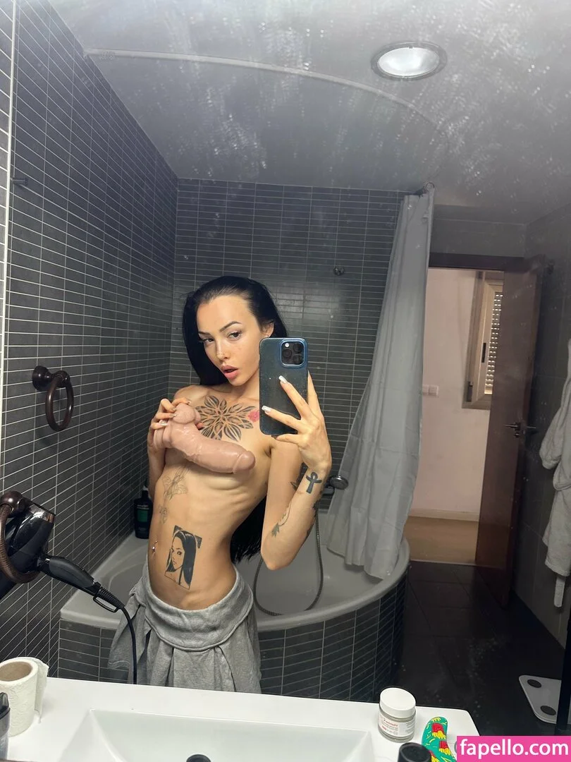 OnlyViola Onlyfans Photo Gallery 