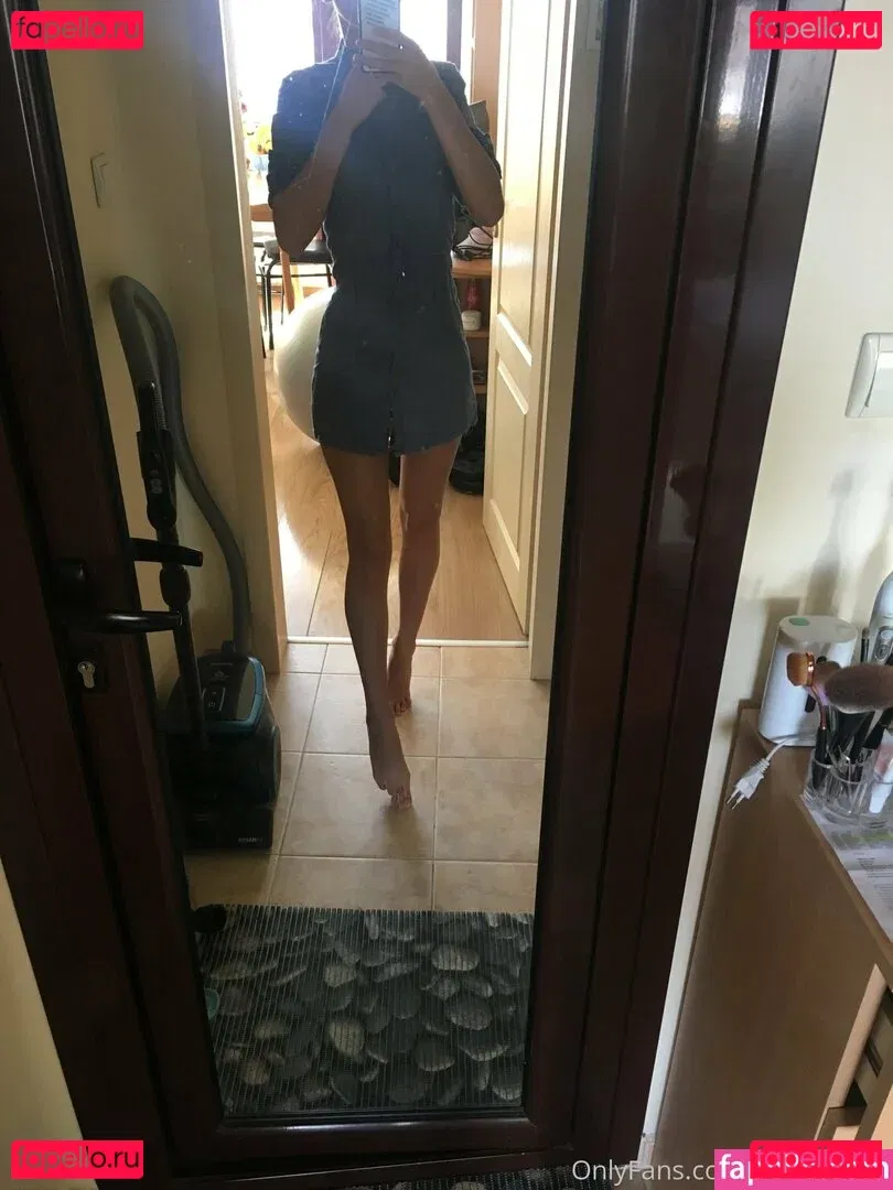 Radosveta Onlyfans Photo Gallery 