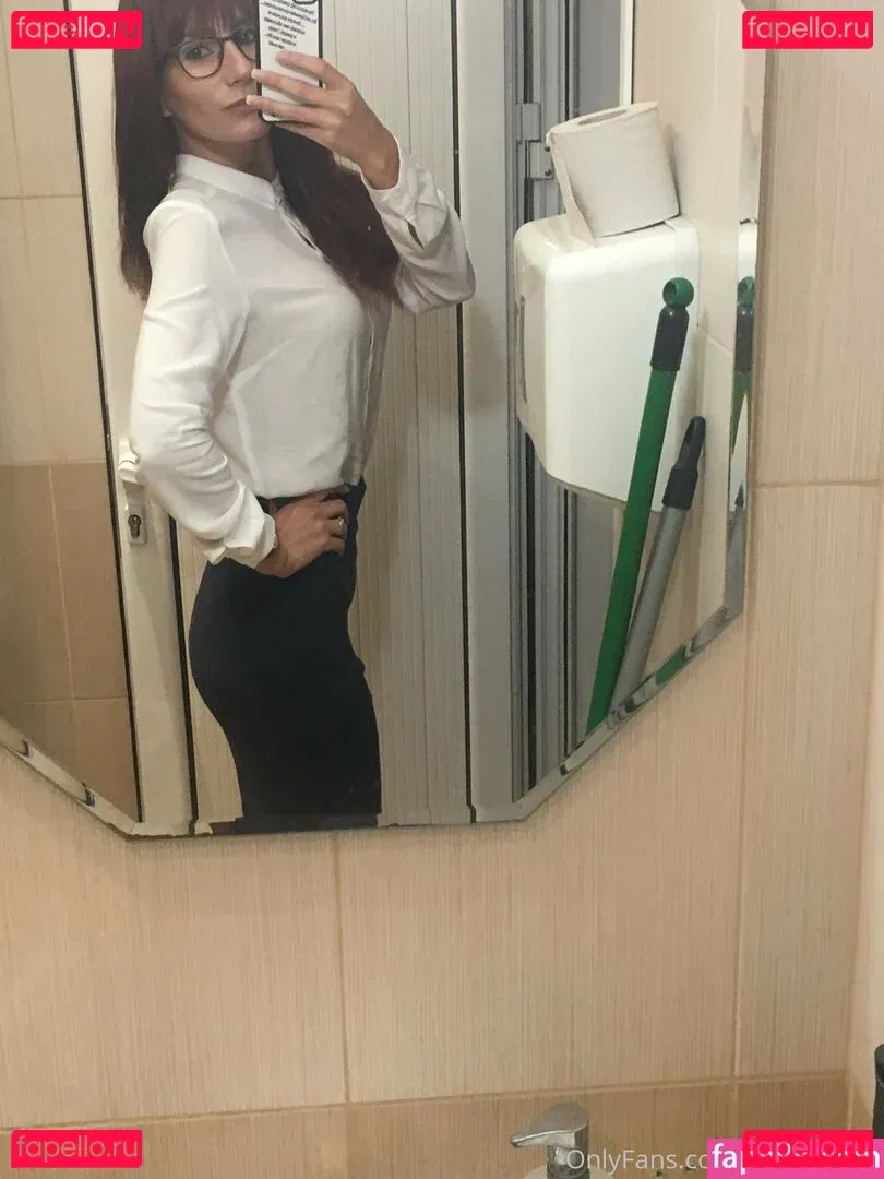 Radosveta Onlyfans Photo Gallery 