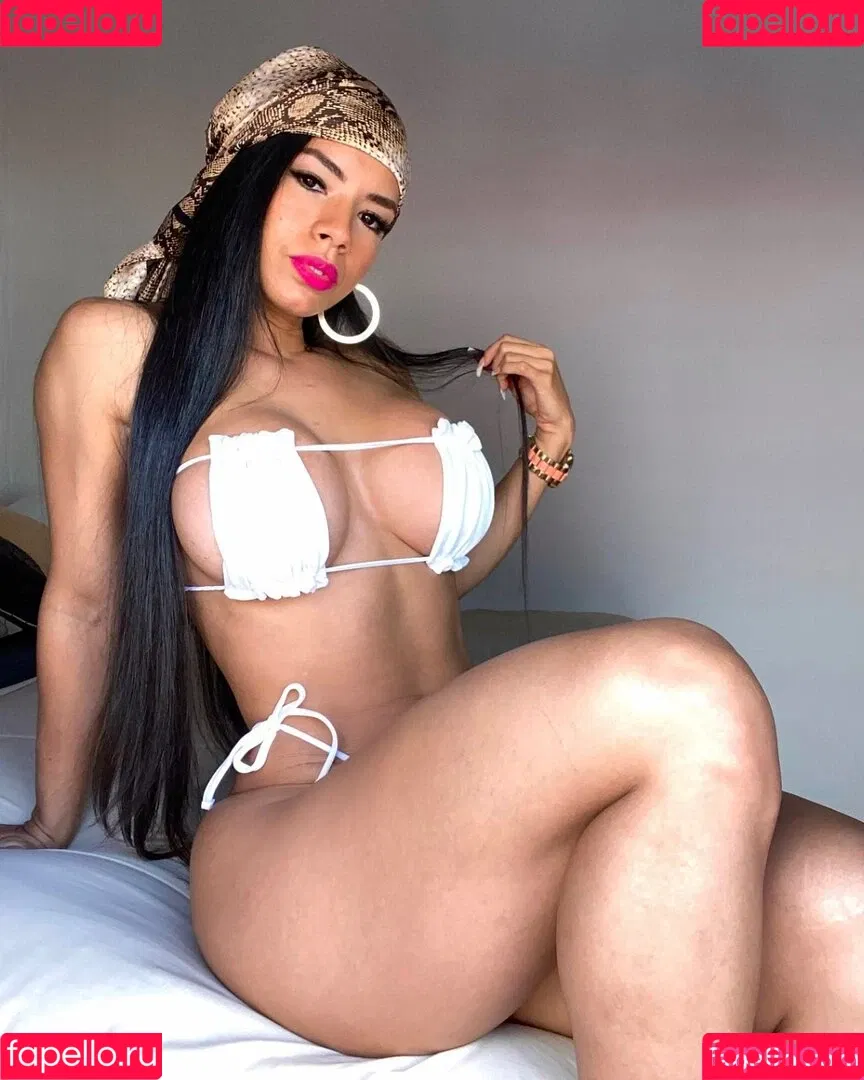 Alejandra Vidal Onlyfans Photo Gallery 