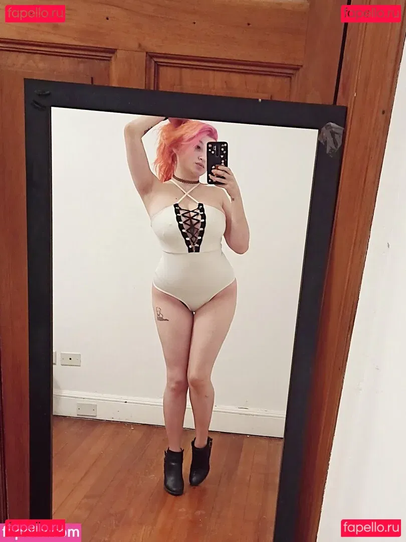 cabaretpanda Onlyfans Photo Gallery 