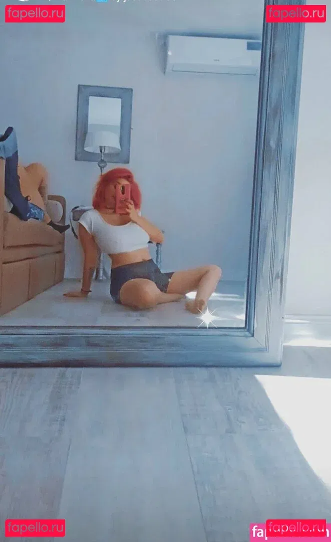 cabaretpanda Onlyfans Photo Gallery 