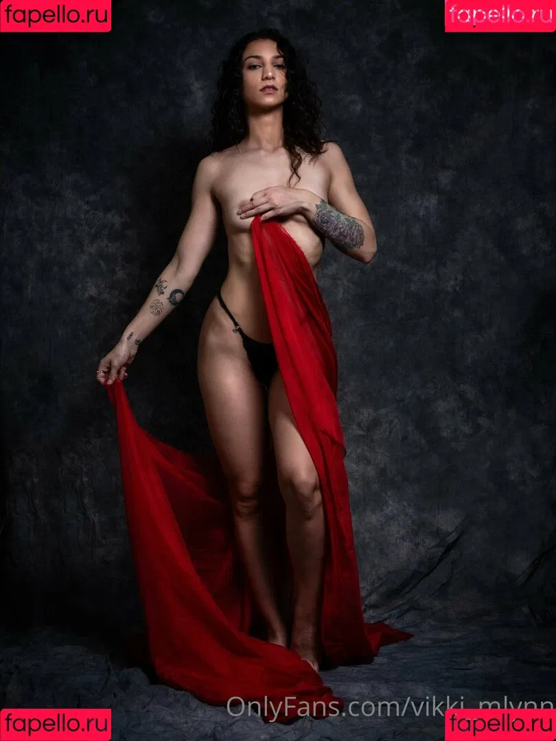 Vikki Mlynn Onlyfans Photo Gallery 