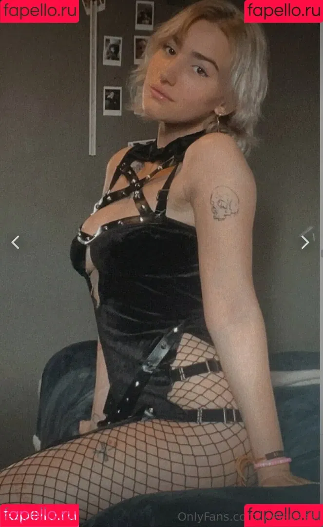 snitchesgetstiches Onlyfans Photo Gallery 