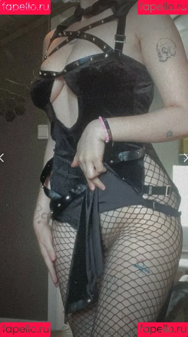 snitchesgetstiches Onlyfans Photo Gallery 