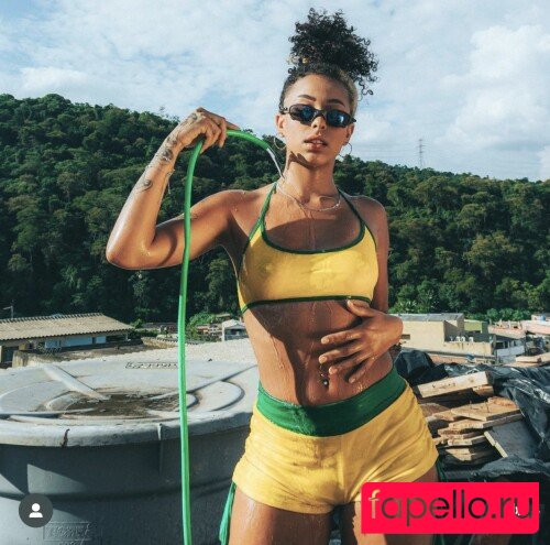 Isis Pequine Nude Onlyfans Photo 17