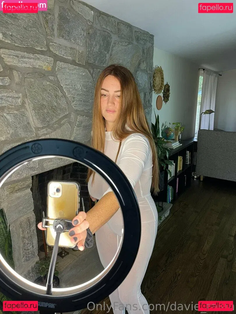 davie_talan Onlyfans Photo Gallery 