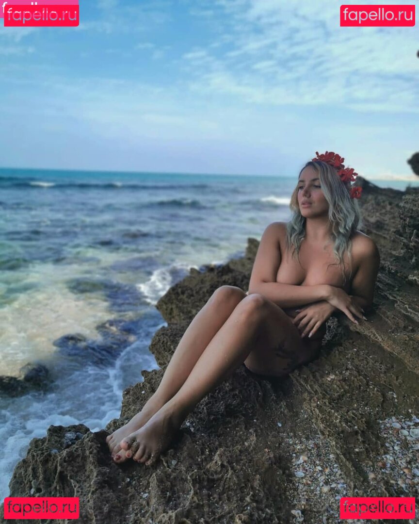 Yuval Gold Nude Onlyfans Photo 5