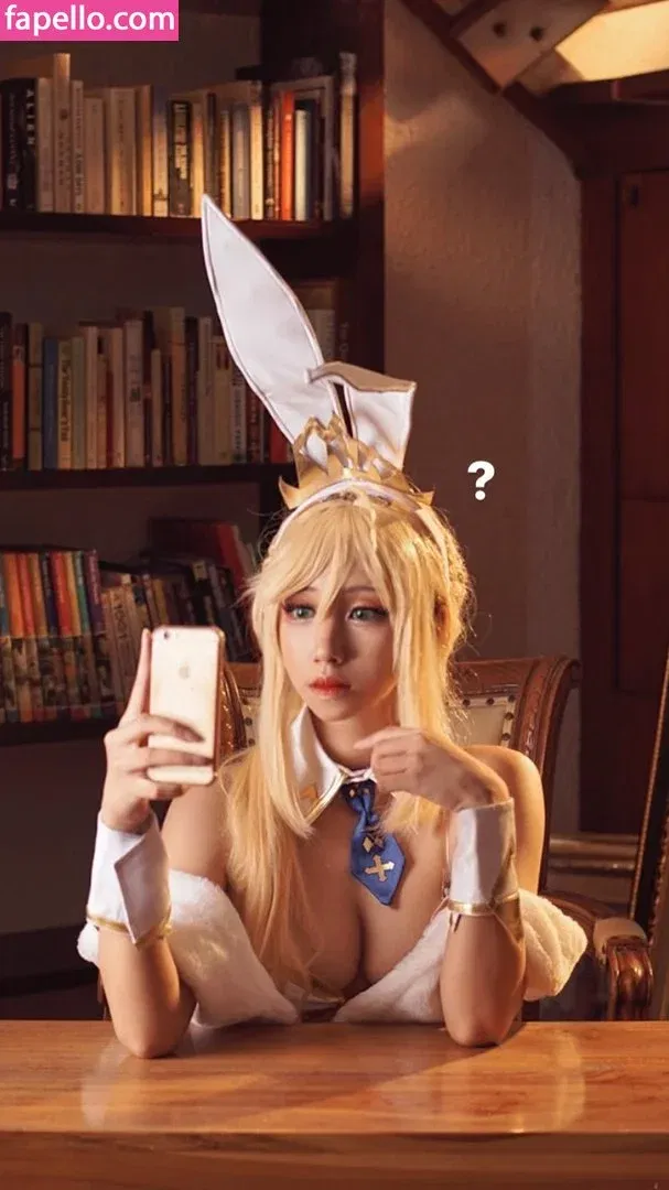 Refeen Onlyfans Photo Gallery 