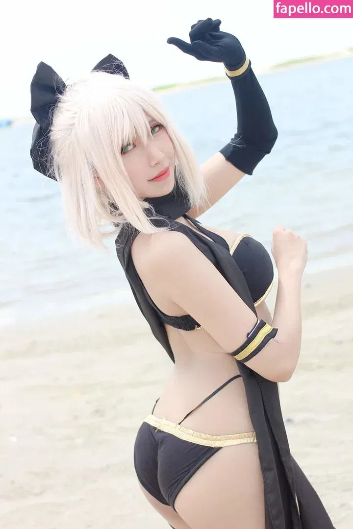 Refeen Onlyfans Photo Gallery 