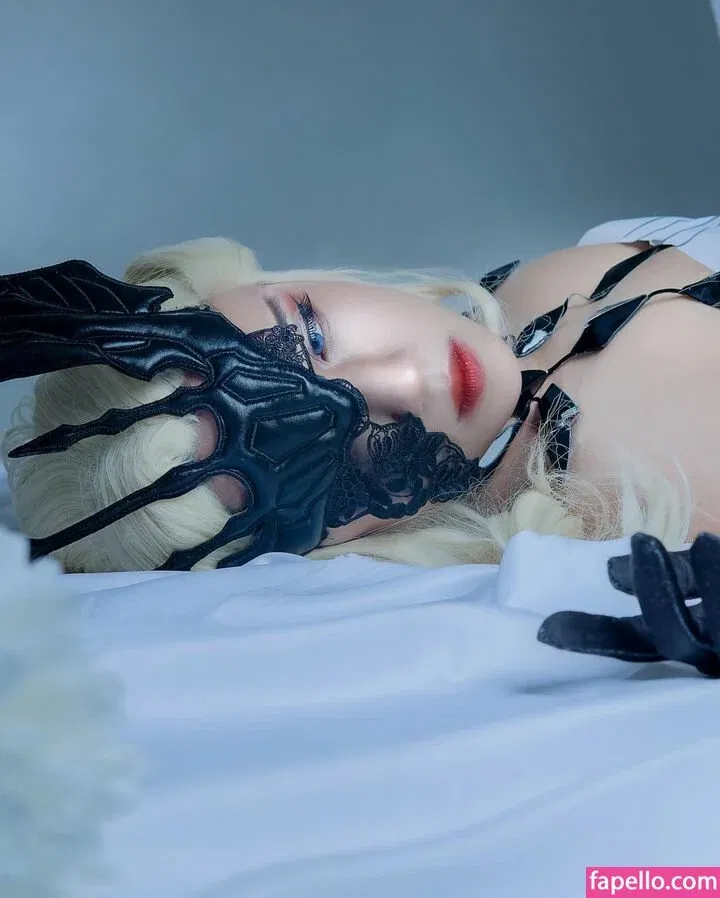 Refeen Onlyfans Photo Gallery 