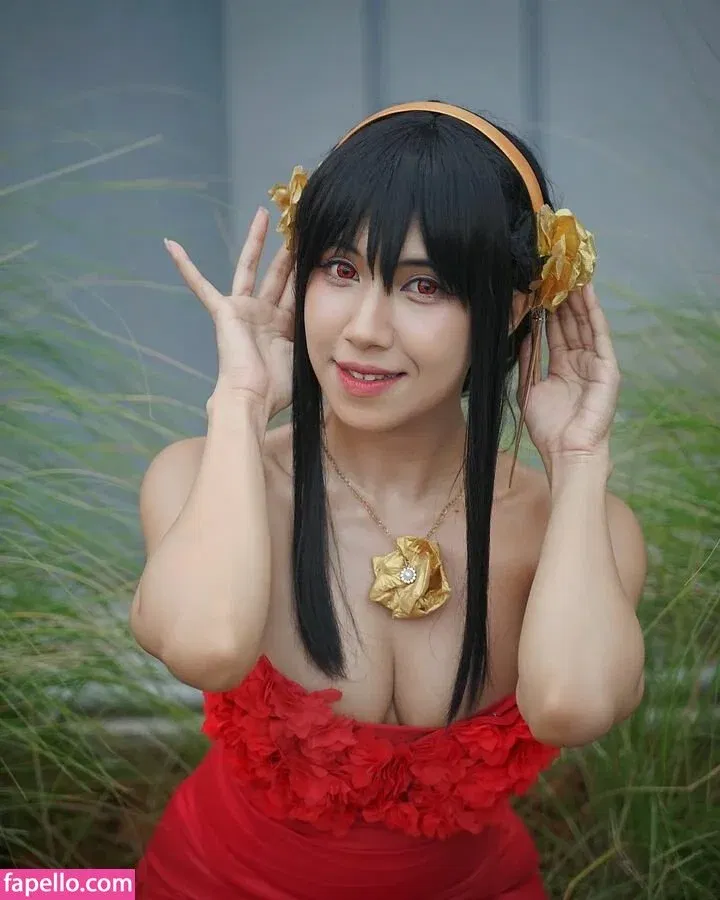 Refeen Onlyfans Photo Gallery 