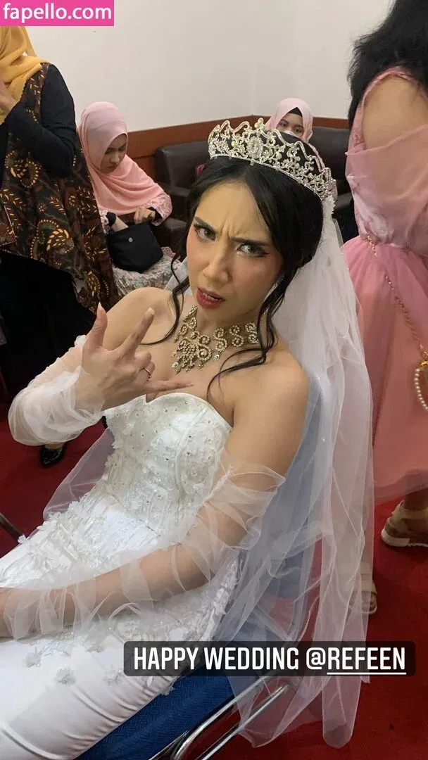 Refeen Onlyfans Photo Gallery 