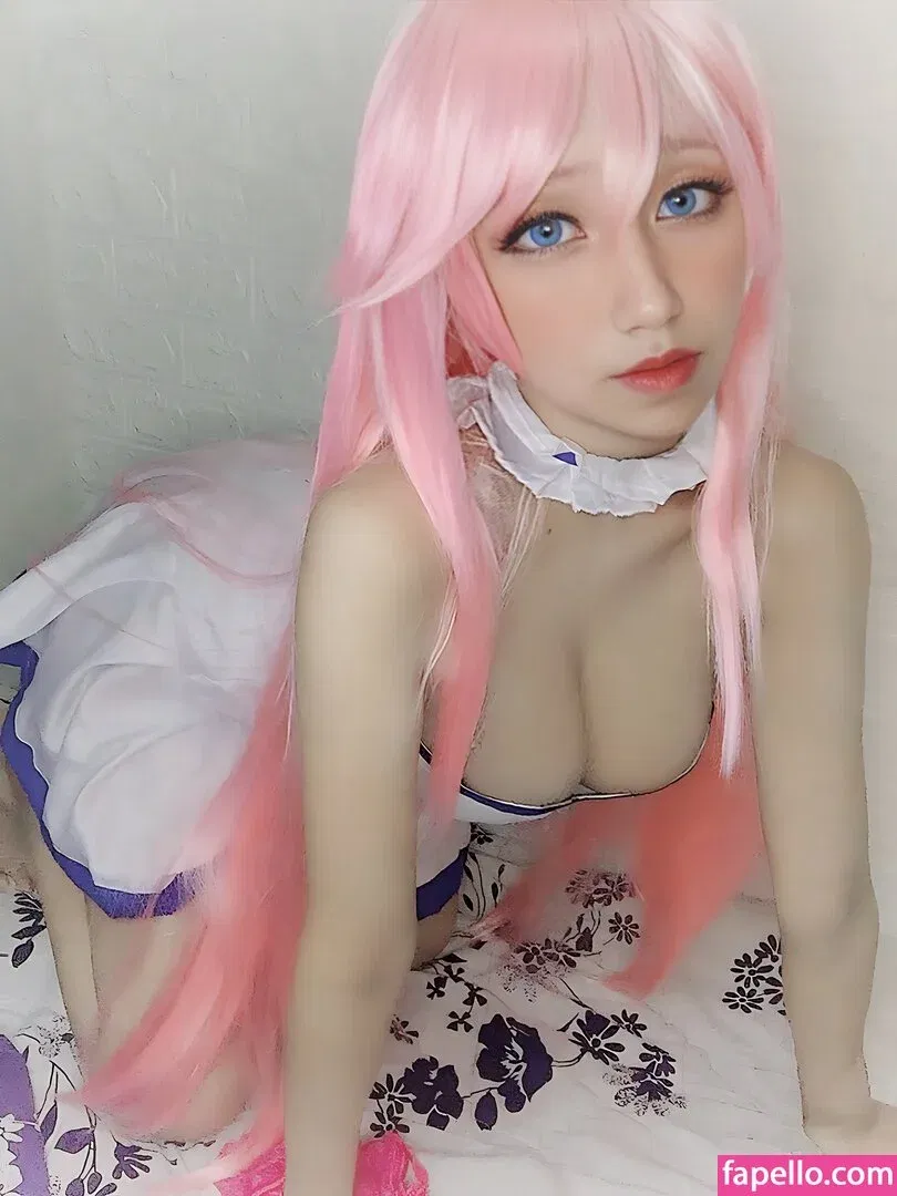 Refeen Onlyfans Photo Gallery 