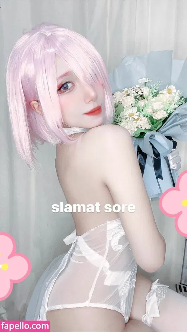 Refeen Onlyfans Photo Gallery 