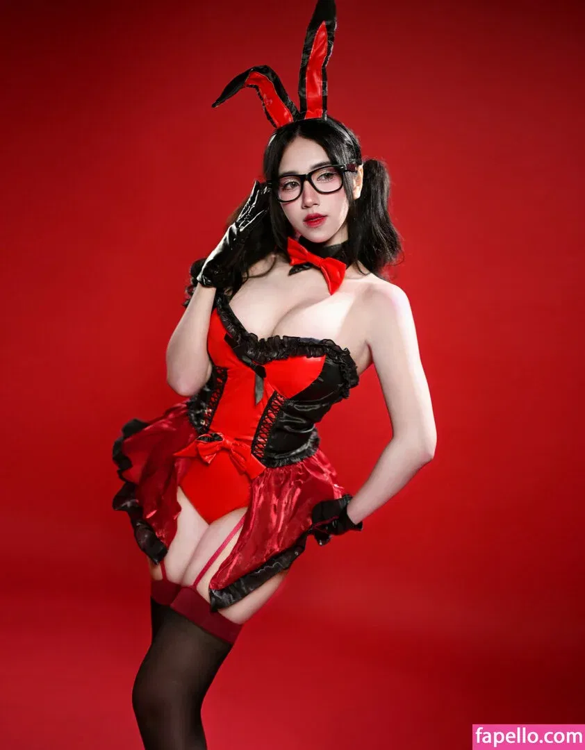 Refeen Onlyfans Photo Gallery 