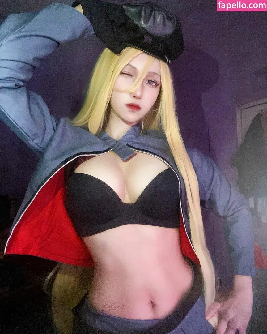 Refeen Onlyfans Photo Gallery 