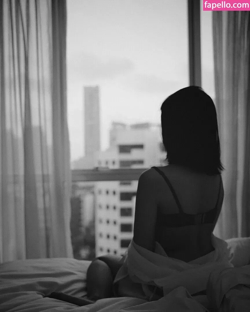 Refeen Onlyfans Photo Gallery 