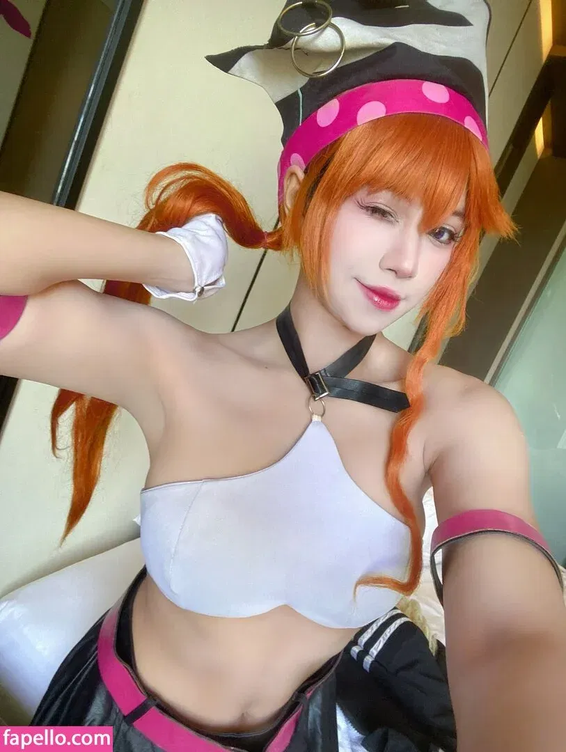 Refeen Onlyfans Photo Gallery 