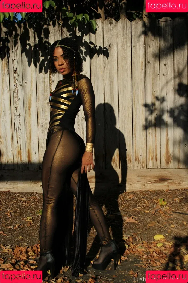 The Lovely Luna Onlyfans Photo Gallery 